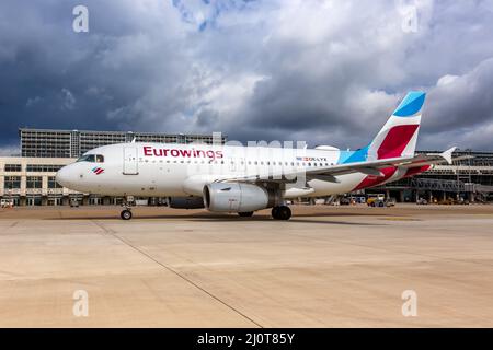 Eurowings Europe Airbus A319 Aereoporto di Stoccarda in Germania Foto Stock