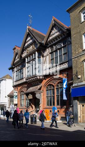 Il Beaney Institute Canterbury Kent Foto Stock