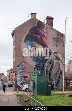 Murales dipinti sulle pareti si trovano sul Glasgow Mural Art Trail. Alcuni sono stati commissionati appositamente, come questo da 'Mug' Foto Stock