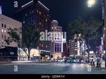 Harumi dori Avenue all'illuminazione notturna. Ginza. Tokyo. Giappone Foto Stock