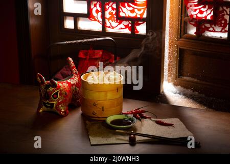 Cucina tradizionale cinese, manichino cinese - Jiaozi Foto Stock