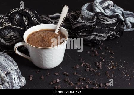 Cioccolata calda dolce cacao chips. Concetto di foto di alta qualità Foto Stock