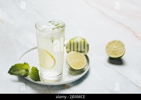 Lime vetro limonata sfondo bamble Foto Stock