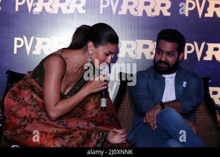 New Delhi, India. 20th Mar 2022. Bollywood attrice Alia bhatt* durante la promozione di tanto atteso mega budget prossimo film del cinema indiano RRR, in uscita il 25th marzo 2022 (Photo by Jyoti Kapoor/Pacific Press) Credit: Pacific Press Media Production Corp./Alamy Live News Foto Stock