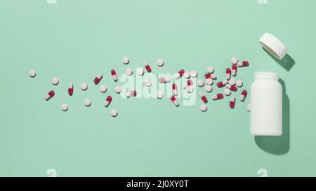 Vista dall'alto minimal medicinal pills assortimento. Foto di alta qualità Foto Stock