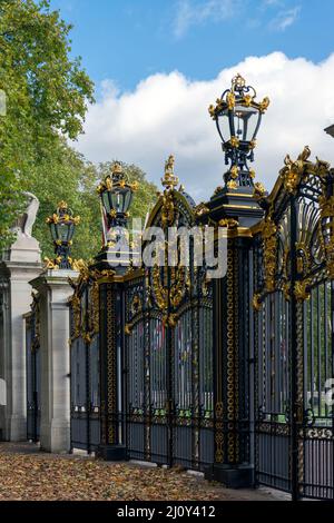 LONDON - NOVEMBER 3 : Canada Gate in Green Park in  London on November 3, 2013 Stock Photo