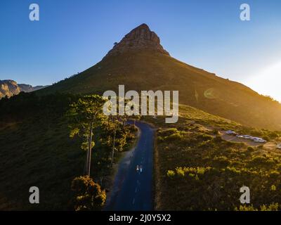 Tramonto a Signal Hill Città del Capo Sud Africa, tramonto con vista su Lions Head e Camps Bay Foto Stock