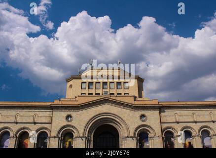 Museo di Storia dell'Armenia e Galleria Nazionale dell'Armenia in Piazza della Repubblica Foto Stock