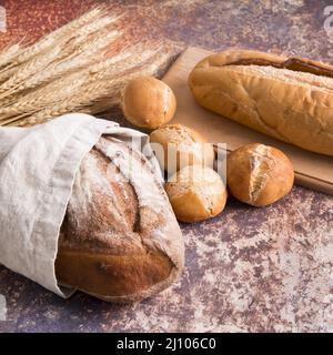 Mix di pane ad angolo alto Foto Stock