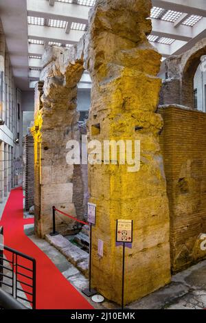 Roma, Italia - 27 maggio 2018: Mostra archeologica dello Stadio di Domiziano, Stadio di Domiziano, noto come Circo Agonalis, Piazza Navona sotterranea Foto Stock