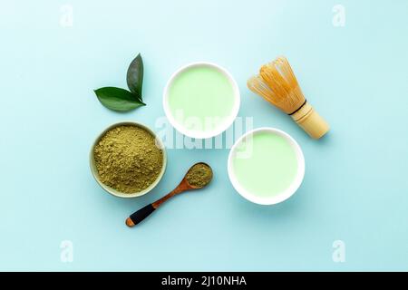 Tè Matcha. Cerimonia del tè con polvere secca e bevanda calda Foto Stock