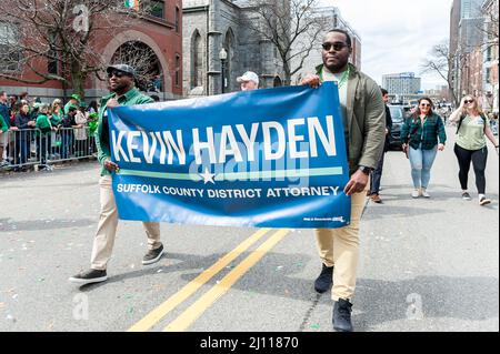 20 marzo 2022, South Boston St. Patrick's Day Parade, prodotto dal South Boston Allied War Veterans Council Foto Stock