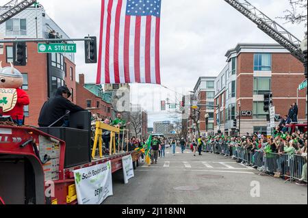 20 marzo 2022, South Boston St. Patrick's Day Parade, prodotto dal South Boston Allied War Veterans Council Foto Stock