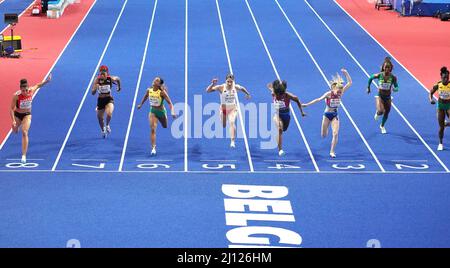 Finale 60m donne. Mujinga Kambundji (sui), Michelle Lee Ahye (TTO), Briana Williams (JAM), Ewa Swoboda (POL), Mikiah Brisco (USA), Marybeth Sant-Price (USA), Vitoria Cristina Rosa (BRA) e Shericka Jackson (JAM) durante i Campionati mondiali di atletica indoor 18 marzo 2022 nella Kombank Arena di Belgrado, Serbia credito: SCS/Soenar Chamid/AFLO/Alamy Live News Foto Stock