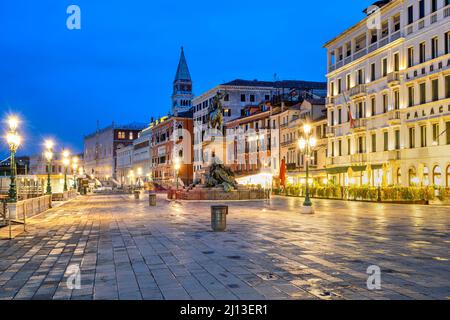 Riva degli Schiavoni di notte, Venezia, Veneto, Italia Foto Stock