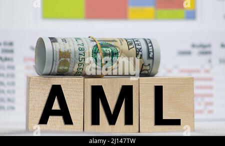 AML Acute mieloid leukemia Acronimo su cubi colorati di legno. Foto Stock