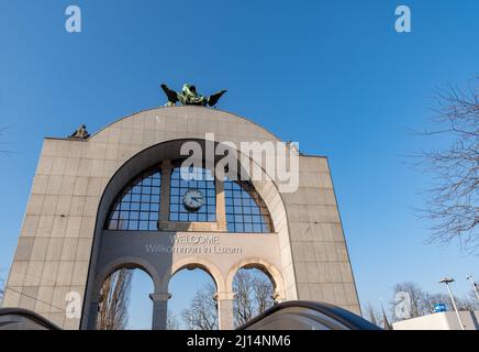 Lucerna, Svizzera, 10 marzo 2022 porta su una piazza sul lungomare nel centro della città Foto Stock