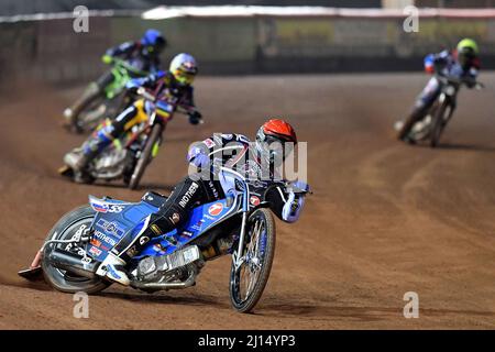 MANCHESTER, REGNO UNITO. MAR 21ST. Matej Zagar durante il Peter Craven Memorial Trophy al National Speedway Stadium di Manchester lunedì 21st marzo 2022. (Credit: Eddie Garvey | MI News) Credit: MI News & Sport /Alamy Live News Foto Stock