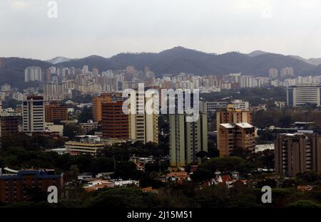 Valencia, Carabobo, Venezuela. 16th Mar 2022. Marzo 16, 2022. Fotografia del settore avenida Boliva norte, en Valencia, estado Carabobo. Foto: Juan Carlos Hernandez (Credit Image: © Juan Carlos Hernandez/ZUMA Press Wire) Foto Stock