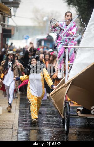 Celebrazioni del Purim Festival 2022 a Gerusalemme, Israele. Foto Stock