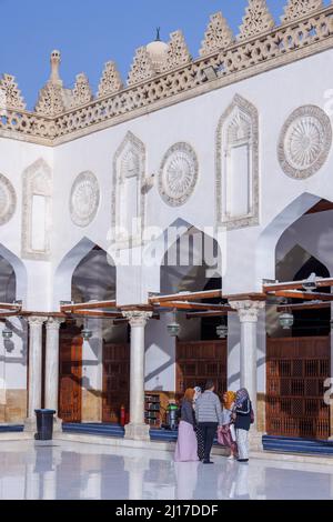 Il cortile al-Azhar moschea, Il Cairo, Egitto Foto Stock