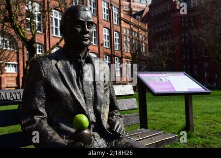 Statua di Alan Turing a Manchester Foto Stock