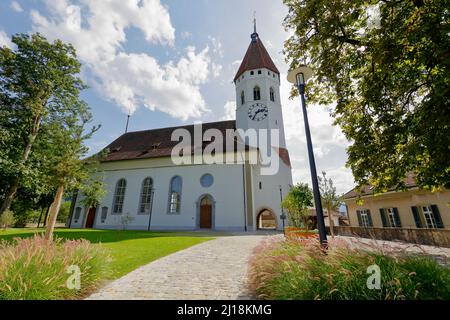 Thun, Svizzera - 08 settembre 2015: La chiesa cittadina (Stadtkirche) situata sulla collina del castello e appartiene alla chiesa riformata principale della città, il suo m. Foto Stock