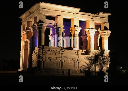 Tempio di Filaeilluminato di notte Foto Stock