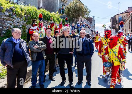 I Judei o ebrei, partecipando alla cerimonia del Venerdì Santo mattina a San Fratello, Provincia di Messina, Sicilia, Italia Foto Stock