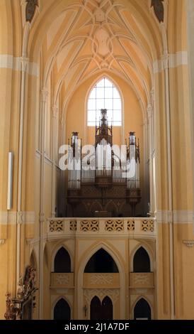 Organo nella chiesa di Kutna Hora Foto Stock