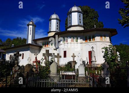 Kirche Biserica Parohiala bei Vranesti, Walachei, Rumänien / Chiesa Biserica Parohiala vicino Vranesti, Wallachia, Romania (Aufnahmedatum kann abweich Foto Stock