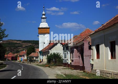 Gelmar im Kreis Hunedoara, typisches Straßendorf in Siebenbürgen, Rumänien / Gelmar in Hunedoara County, tipico villaggio di strada in Transilvania, Rom Foto Stock