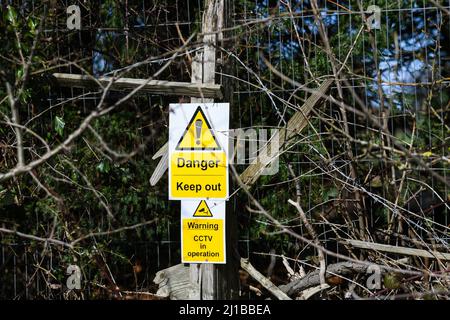 segnale di avvertimento cctv in funzione Foto Stock