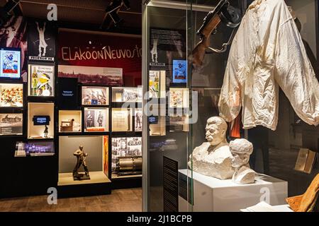 MUSEO LENIN NELLA SALA OPERAIA DI TAMPERE DOVE VLADIMIR ILITCH LENINE E JOSEPH STALIN SI INCONTRARONO SEGRETAMENTE NEL 1905, QUARTIERE KAAKINMAA, TAMPERE, FINLANDIA, EUROPA Foto Stock