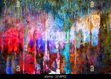 Grotta di stalattiti con luce colorata a Maiorca. Verniciato Foto Stock