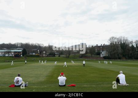 DURHAM CITY, REGNO UNITO. MAR 23rd una visione generale durante la partita MCC University tra Durham UCCE e Durham County Cricket Club all'ippodromo di Durham City giovedì 24th marzo 2022. (Credit: Will Matthews | MI News) Credit: MI News & Sport /Alamy Live News Foto Stock