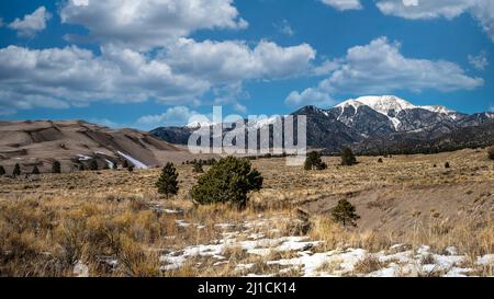 Vista panoramica del Parco Nazionale delle Great Sand Dunes Foto Stock