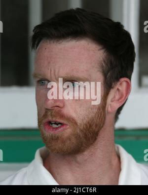 DURHAM CITY, REGNO UNITO. MAR 24TH. Graham Clark di Durham durante il pre-Season amichevole tra Durham MCCU e Durham County Cricket Club all'ippodromo di Durham City giovedì 24th marzo 2022. (Credit: Mark Fletcher | MI News) Credit: MI News & Sport /Alamy Live News Foto Stock