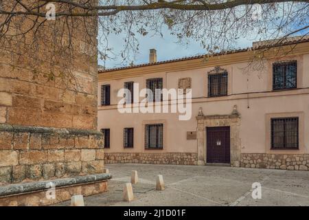 Restauro della casa del palazzo in Plaza Infante Don Juan Manuel, Alarcon, Cuenca, Castilla-la Mancha, Spagna, Europa Foto Stock