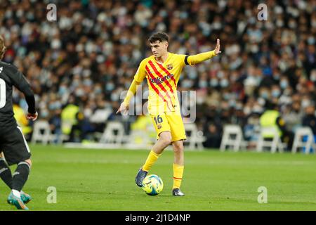 Madrid, Spagna. 20th Mar 2022. Pedri (Barcellona) Calcio : la Liga Santander in spagnolo si discosta tra il Real Madrid CF 0-4 FC Barcellona all' Estadio Santiago Bernabeu di Madrid, Spagna . Credit: Mutsu Kawamori/AFLO/Alamy Live News Foto Stock