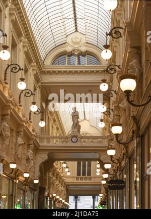 Bruxelles, Belgio - Marzo 16 2022: Galeries Royales Saint-Hubert Foto Stock