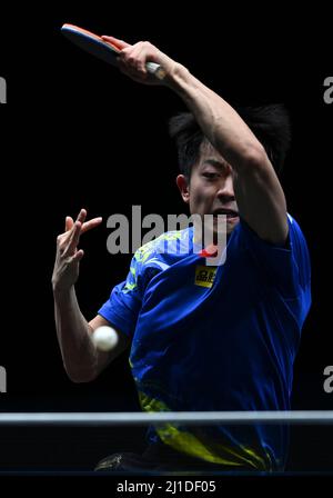 Doha, Qatar. 24th Mar 2022. Yuan Licen of China compete durante la partita finale maschile singles tra Yuan Licen of China e Qiu Dang of Germany al WTT Contender Doha 2022 a Doha, capitale del Qatar, 24 marzo 2022. Credit: Nikku/Xinhua/Alamy Live News Foto Stock