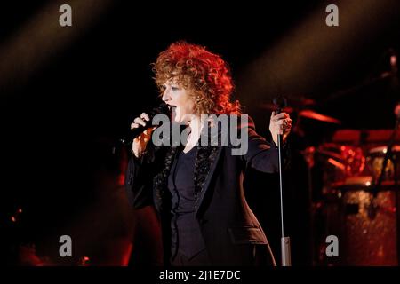 Bergamo, Italia. 24th Mar 2022. Fiorella Mannoia concerto dal vivo al Creberg Teatro. (Foto di Andrea Ripamonti/Pacific Press) Credit: Pacific Press Media Production Corp./Alamy Live News Foto Stock