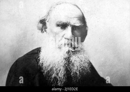 LEO TOLSTOY (1828-1910) autore russo, circa 1905 Foto Stock