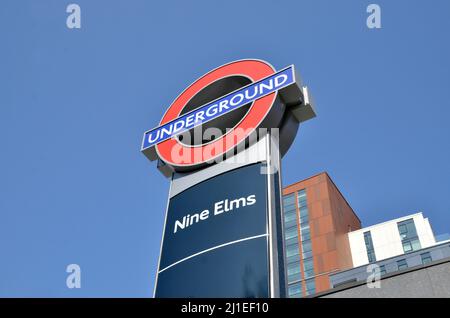 La nuova stazione della metropolitana Nine Elms a South London, parte dell'estensione Northern Line per Battersea Foto Stock