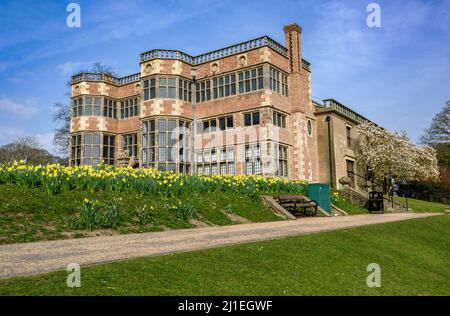 Astley Hall, Chorley nel sole primaverile. Foto di Paul Heyes, martedì 22 marzo 2022. Foto Stock