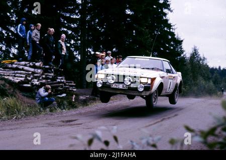 Bjorn Waldegard (SWE) Hans Thorszelius (SWE) Toyota Celica GR4 Toyota Team Europe Foto Stock