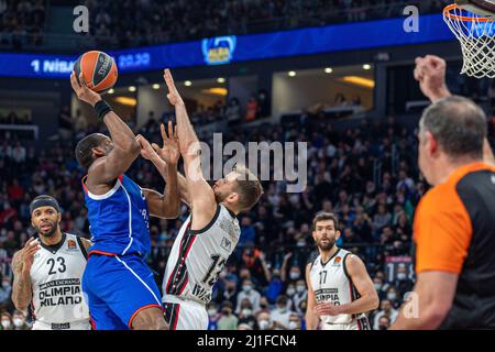 Istanbul, Turchia. 24th Mar 2022. Sergio Rodriguez (L3) della AX Armani Exchange Milano in azione durante il round 32 della stagione regolare Eurolega Turkish Airlines 2021/2022 al Sinan Erdem Dome. Punteggio finale; Anadolu Efes 77:83 Milano. (Foto di Nicholas Muller/SOPA Images/Sipa USA) Credit: Sipa USA/Alamy Live News Foto Stock