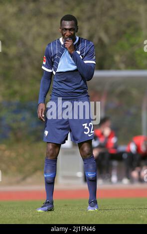 Bochum, Germania. 25th Mar, 2022. Primo : 25th marzo 2022, Fuvuball, 1st Bundesliga, stagione 2021/2022, Test match, VfL Bochum - Heracles Almelo Tarsis BONGA, Bochum, Disappointment Credit: dpa/Alamy Live News Foto Stock