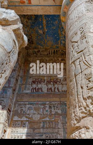 Painted columns of the hypostyle hall  in the Mortuary Temple of Ramesses III, Medinet Habu Stock Photo